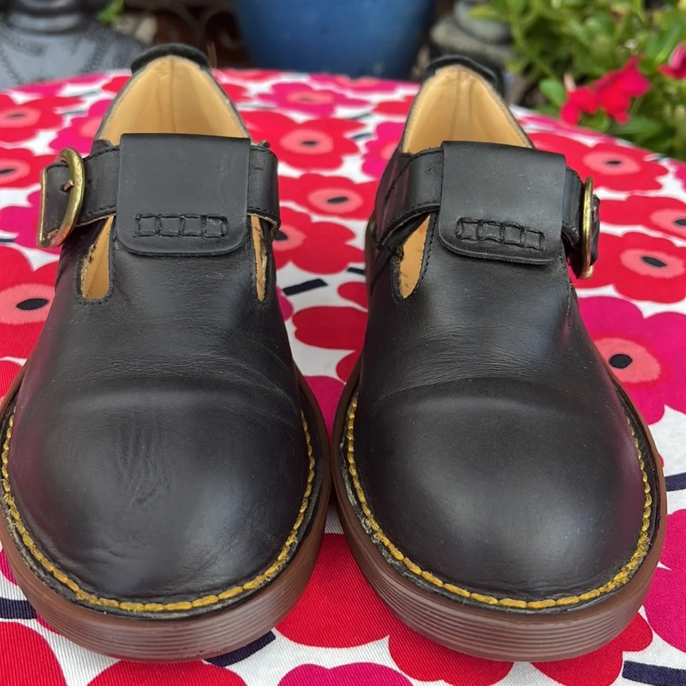 🏴󠁧󠁢󠁥󠁮󠁧󠁿 Vintage Dr. Martens MIE Matte Black T-Strap Mary Jane UK 6